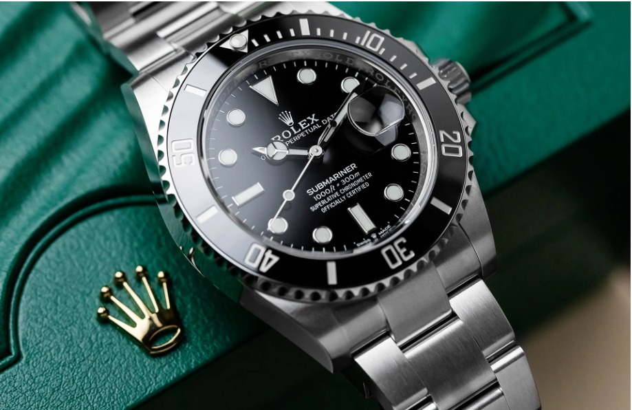 Luxory Brand by O2 Advertising